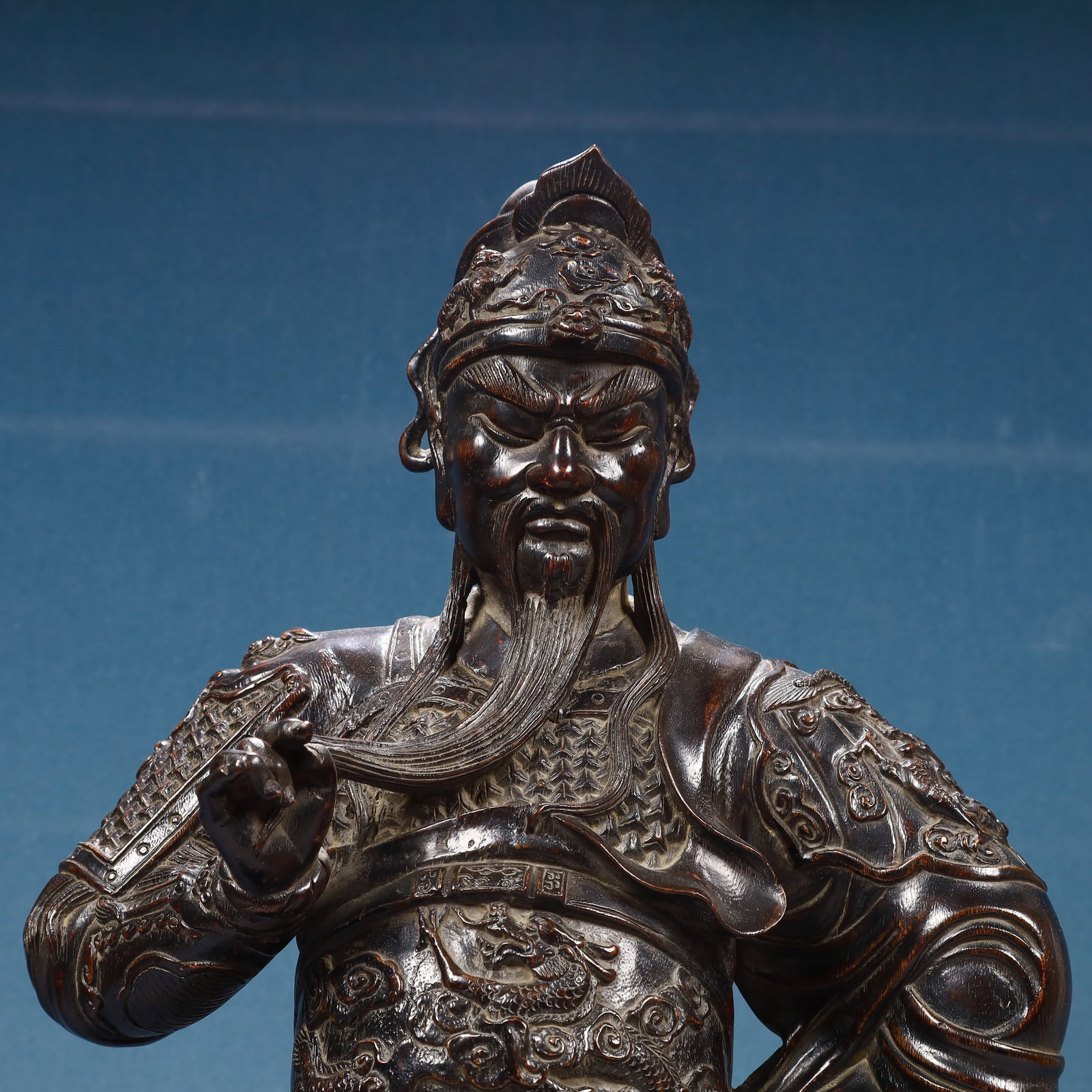 A Huge Eaglewood Auspicious Cloud and Dragon Pattern Statue of Seto Guangong - 2