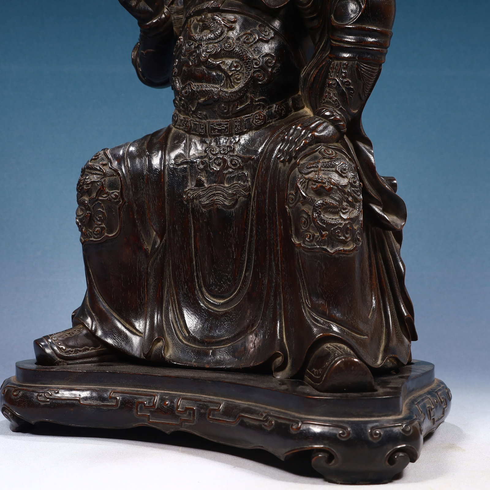 A Huge Eaglewood Auspicious Cloud and Dragon Pattern Statue of Seto Guangong - 7