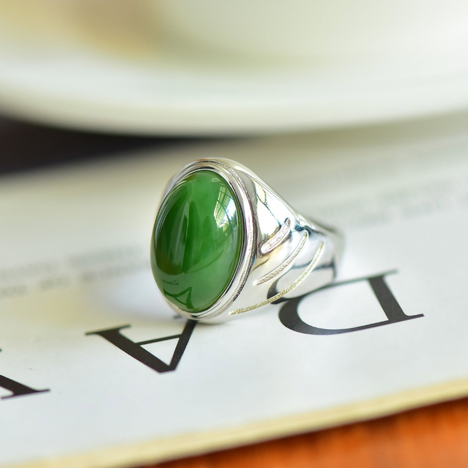 An Exquisite Sterling Silver Inlaid Jasper Ring - 4