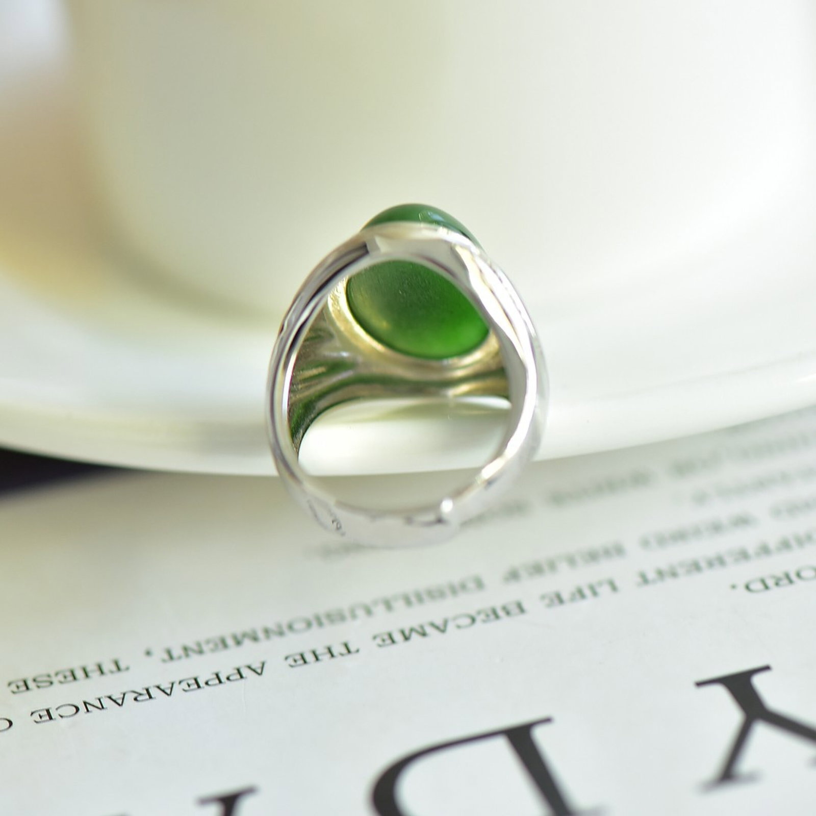 An Exquisite Sterling Silver Inlaid Jasper Ring - 5