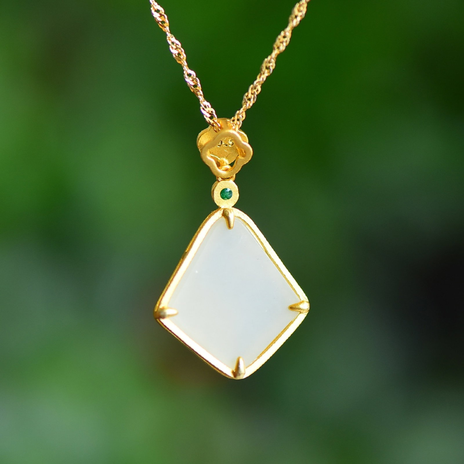 An Exquisite Sterling Silver-Gold Plated Inlaid White Jade Enamel Pendant - 5