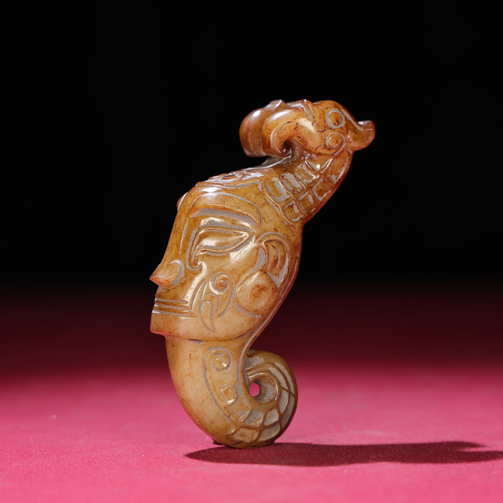 An Exquisite White Jade Figure-Face Pattern Pendant - 6