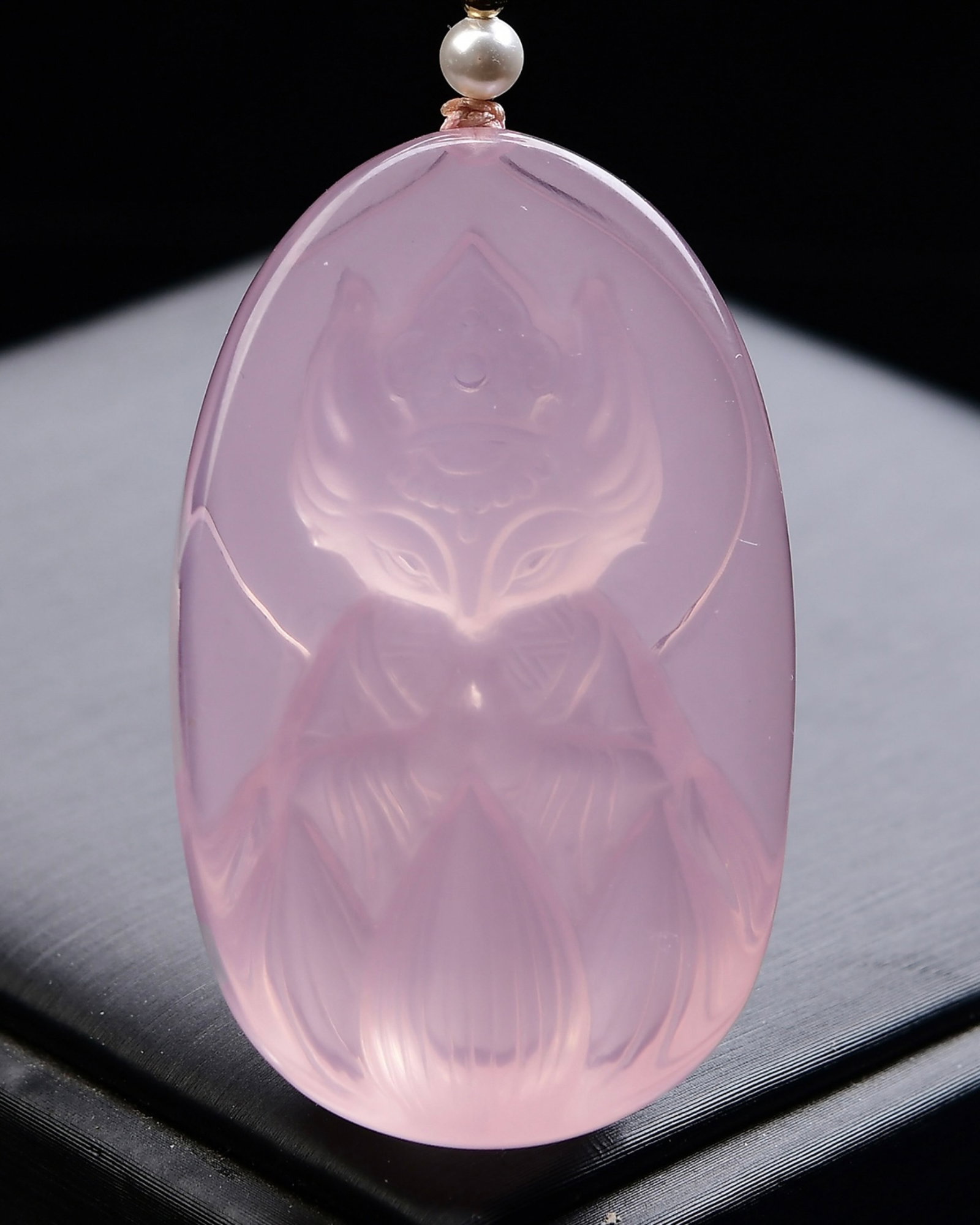 An Exquisite Crystal Nine-Tailed Fox Pattern Pendant - 2