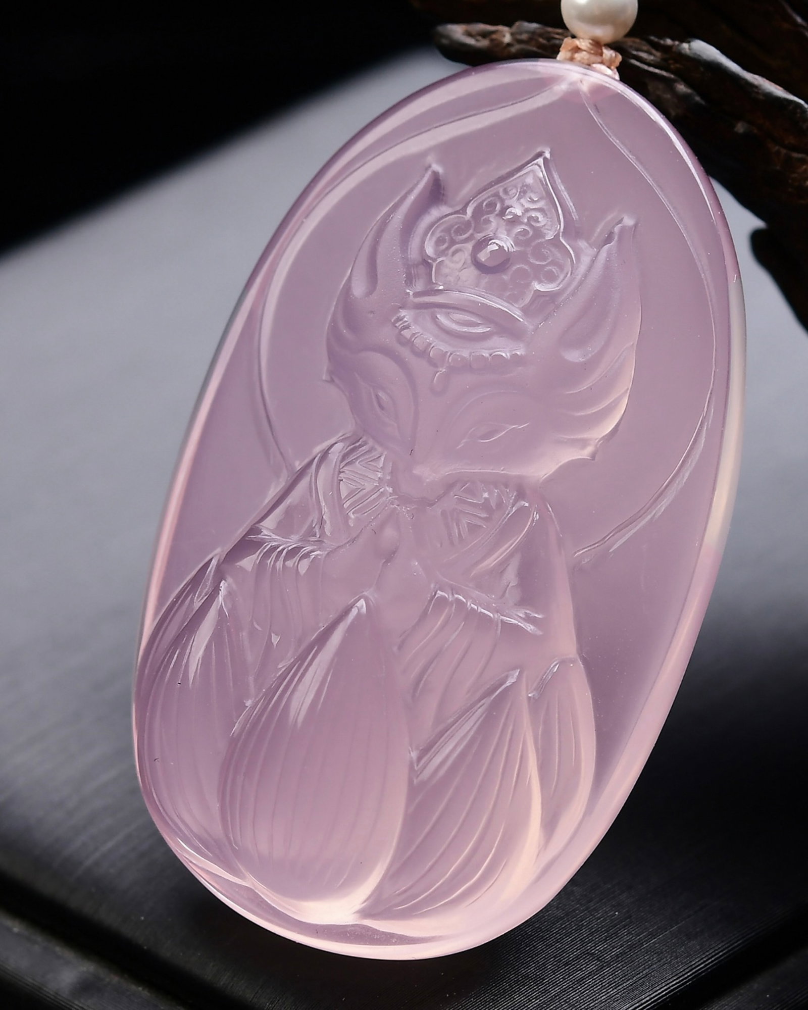 An Exquisite Crystal Nine-Tailed Fox Pattern Pendant - 4