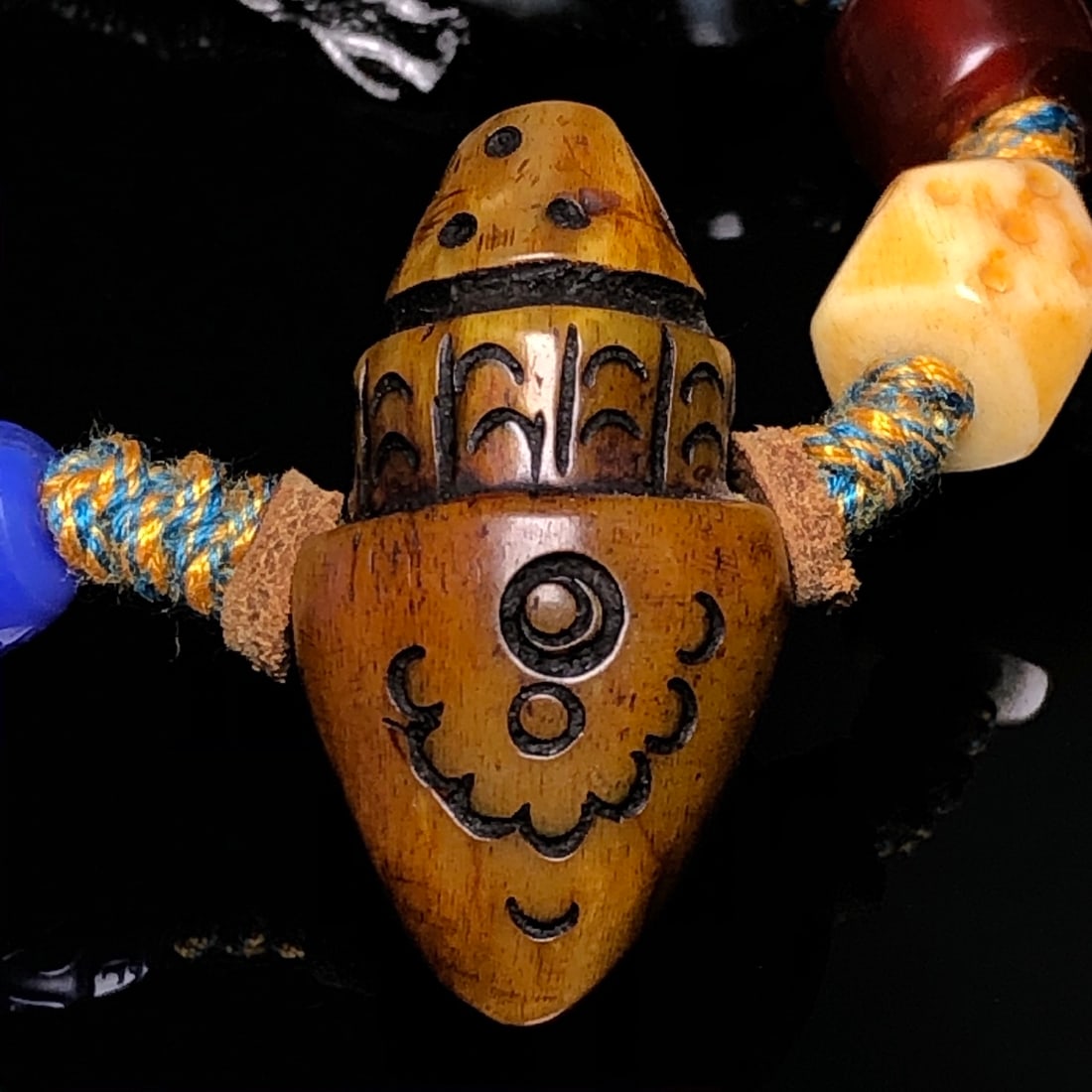 An Exquisite Dzi Bead Pendant - 8