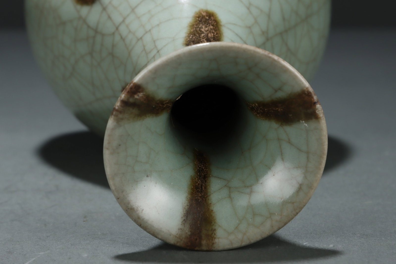 An Exquisite Longquan yao Vase - 6