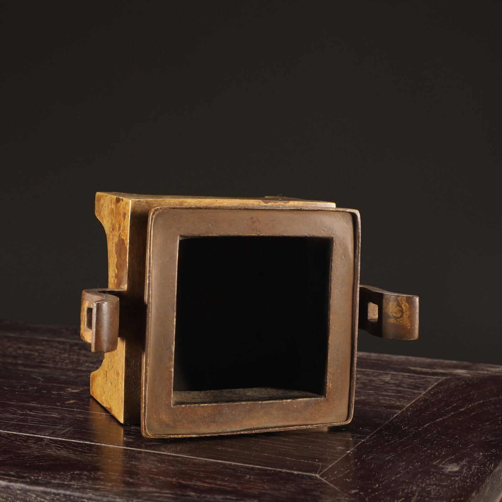 An Exquisite Bronze Double-Ears four legs Censer - 4