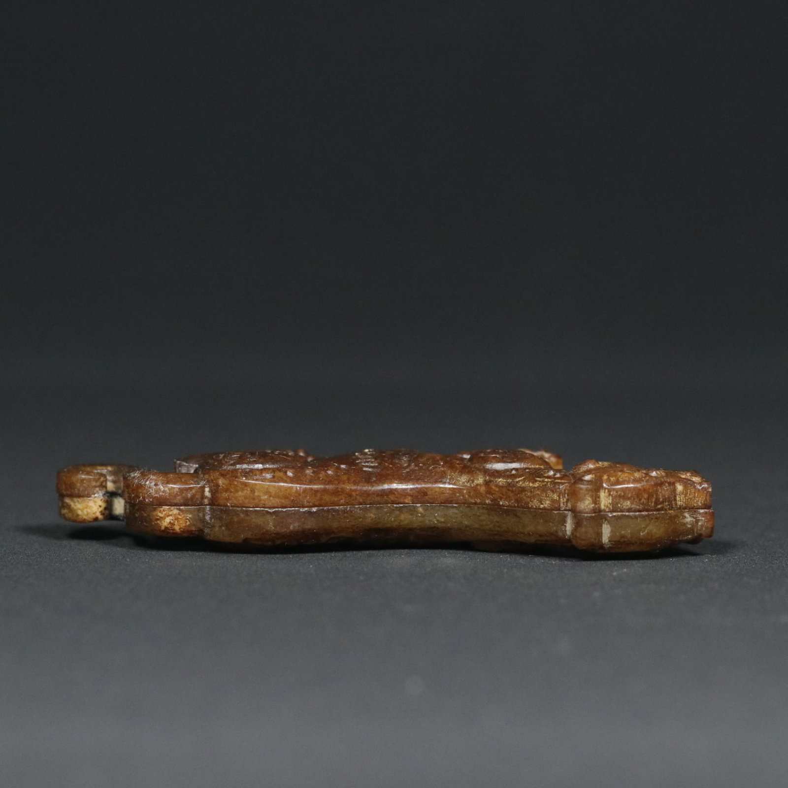 An Exquisite Archaic Jade Tiger Tally - 3