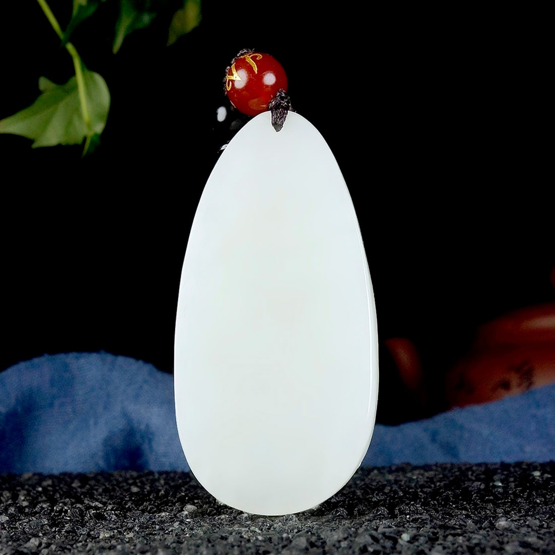 An Exquisite White Jade Flower Pattern Pendant - 4