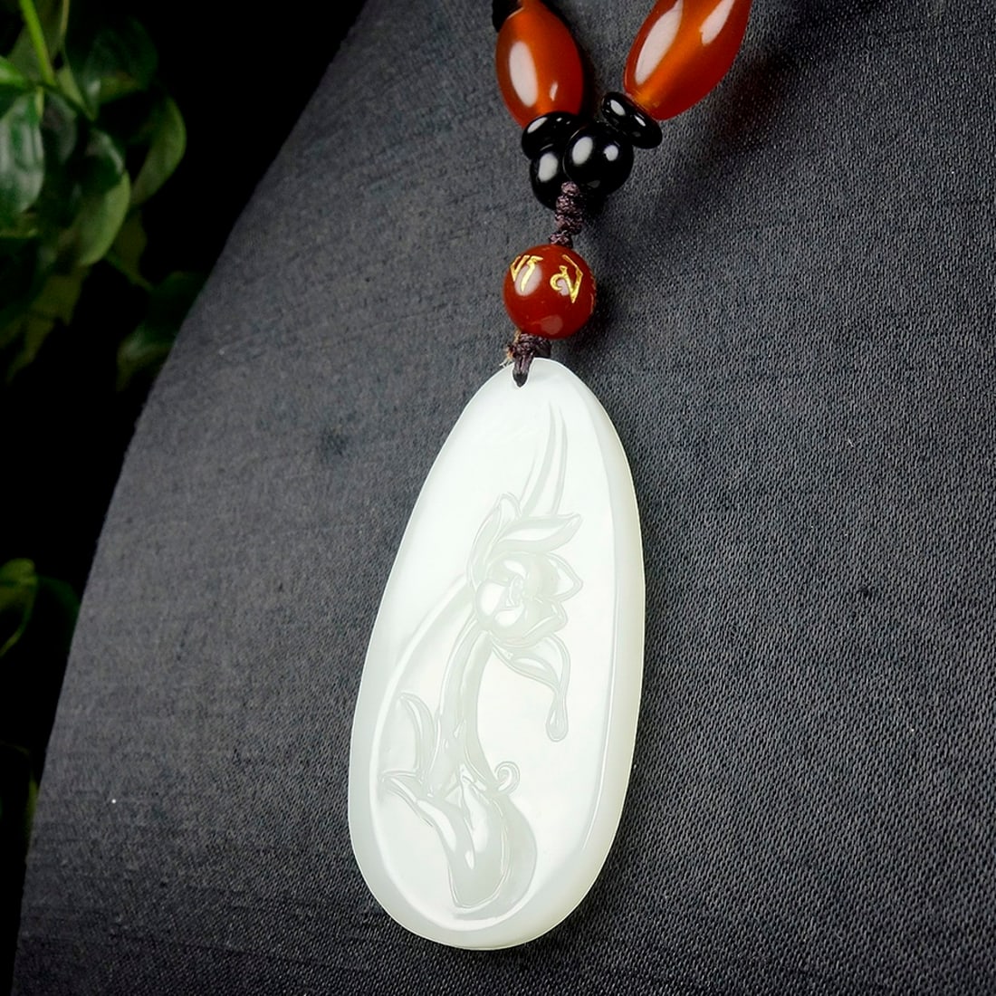 An Exquisite White Jade Flower Pattern Pendant - 5