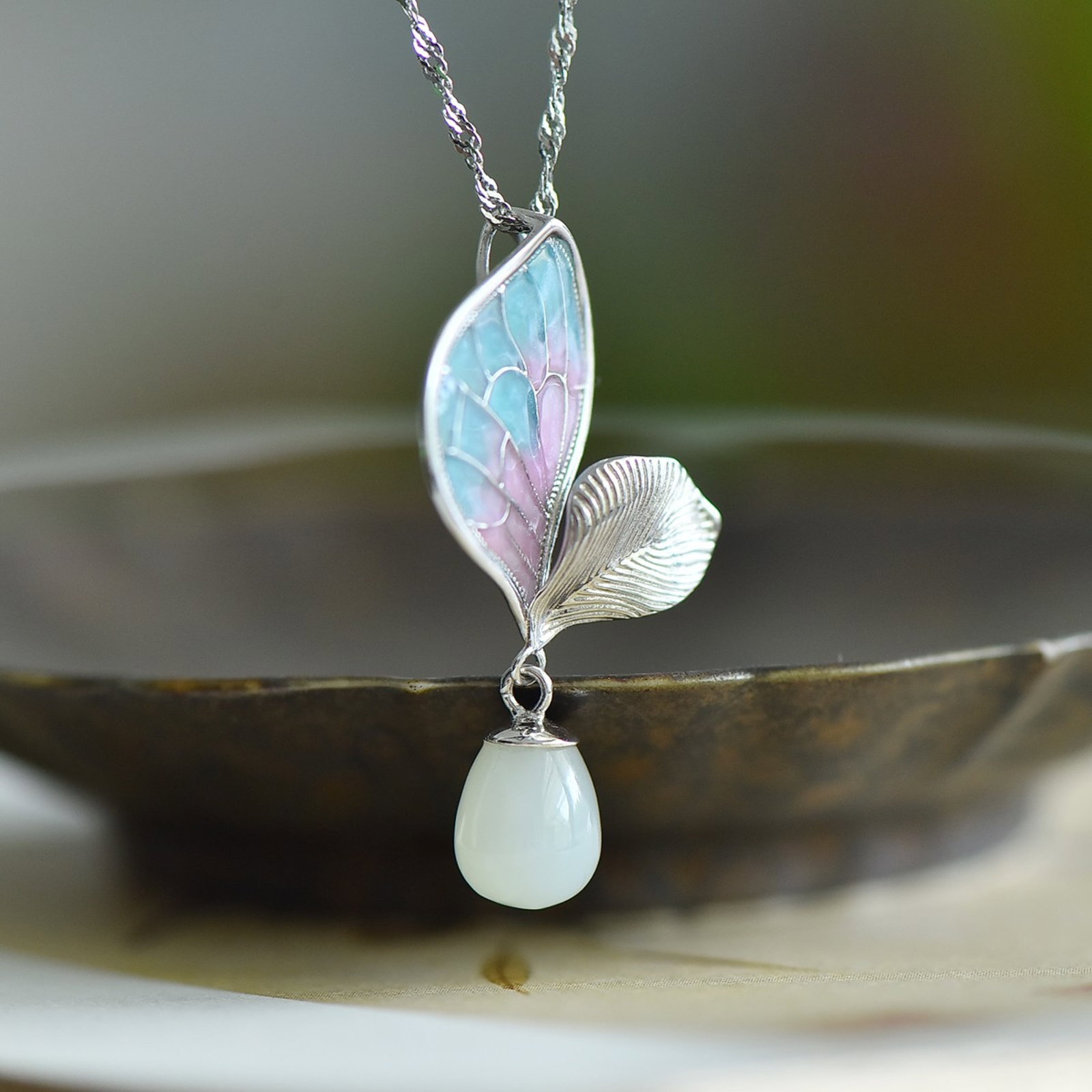 An Exquisite Sterling Silver Inlaid White Jade Pendant - 3
