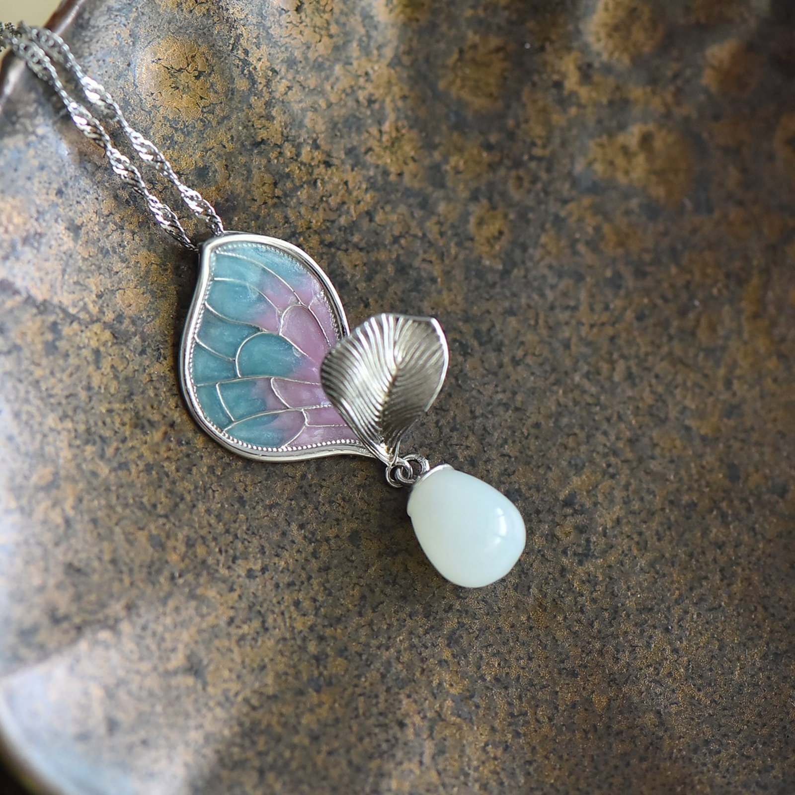 An Exquisite Sterling Silver Inlaid White Jade Pendant - 5