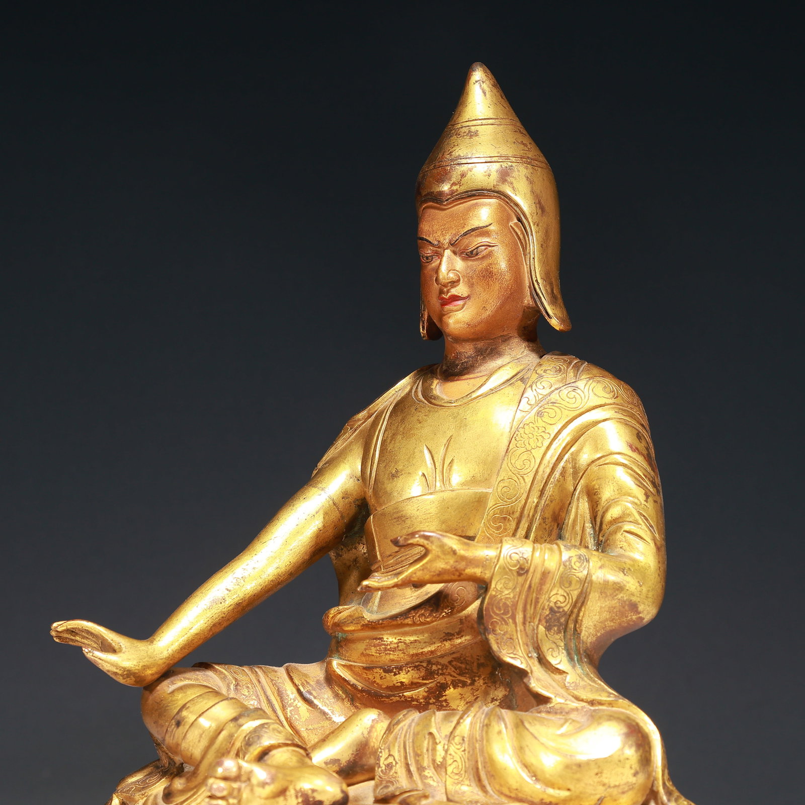 A Solemn Gilt Bronze Statue of Tsongkhapa - 5