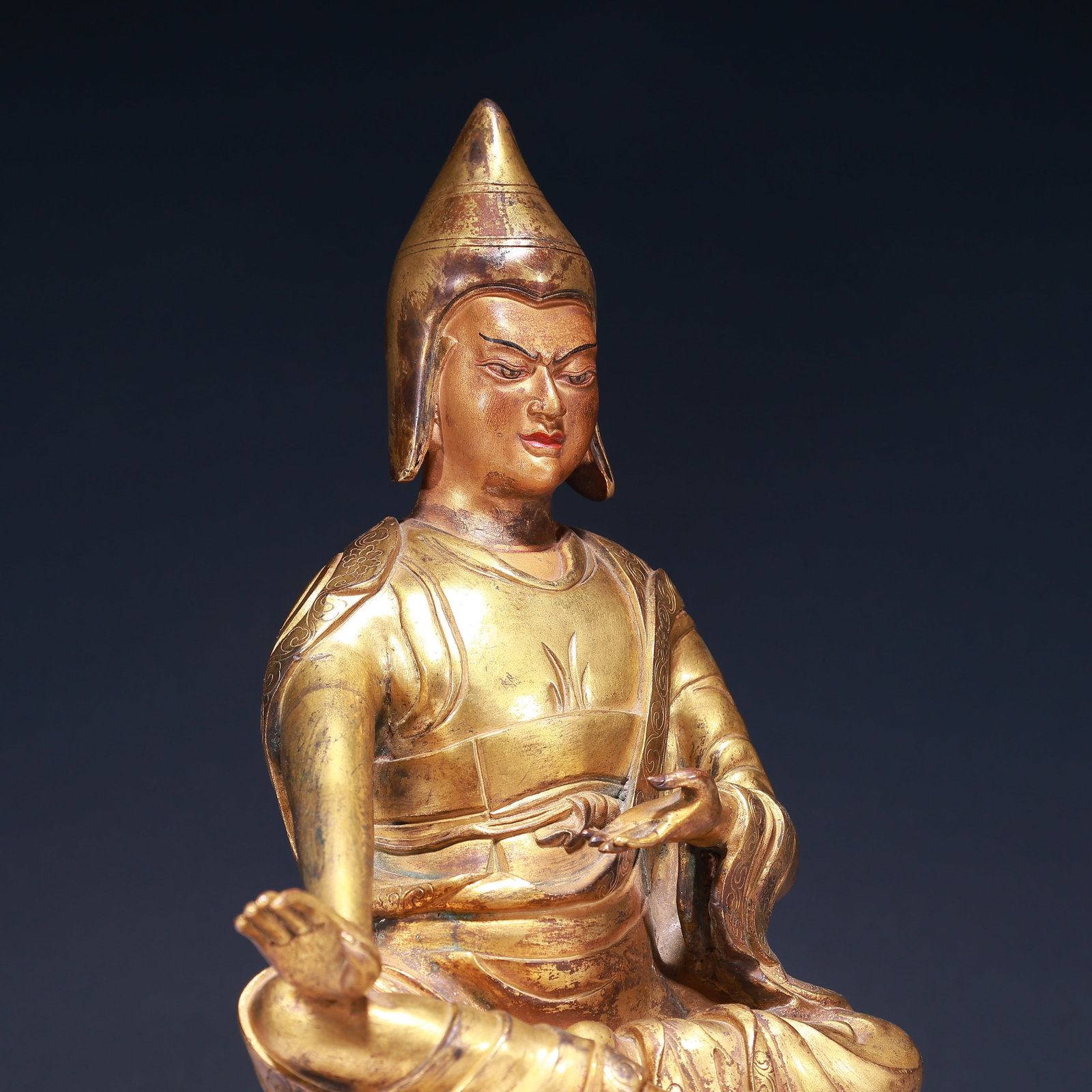 A Solemn Gilt Bronze Statue of Tsongkhapa - 7