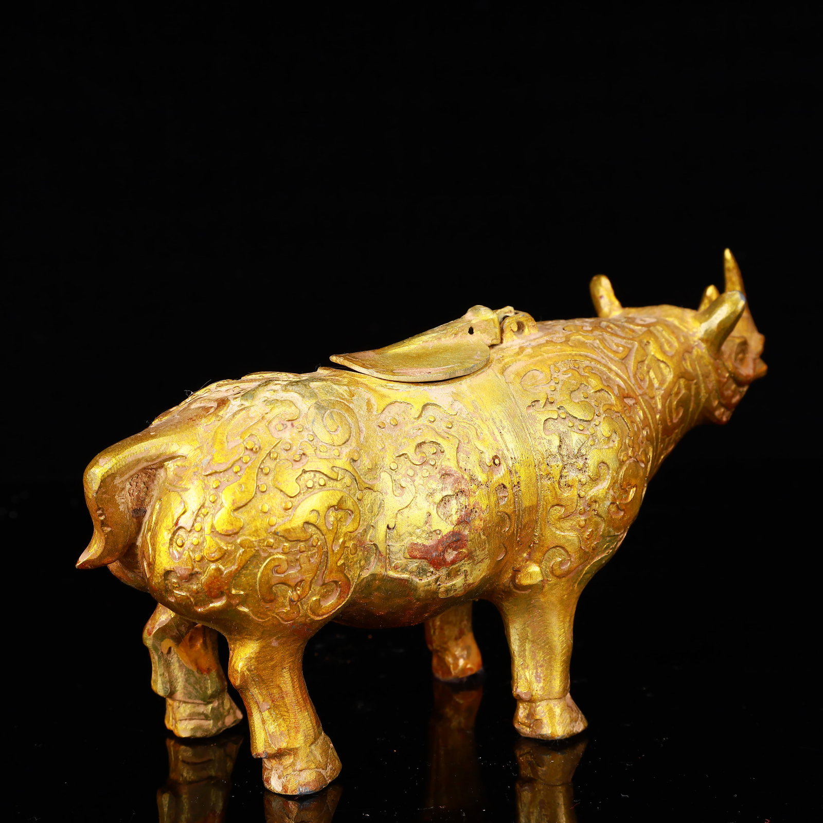 A Rare Gilt Bronze Rhinoceros Zun - 7