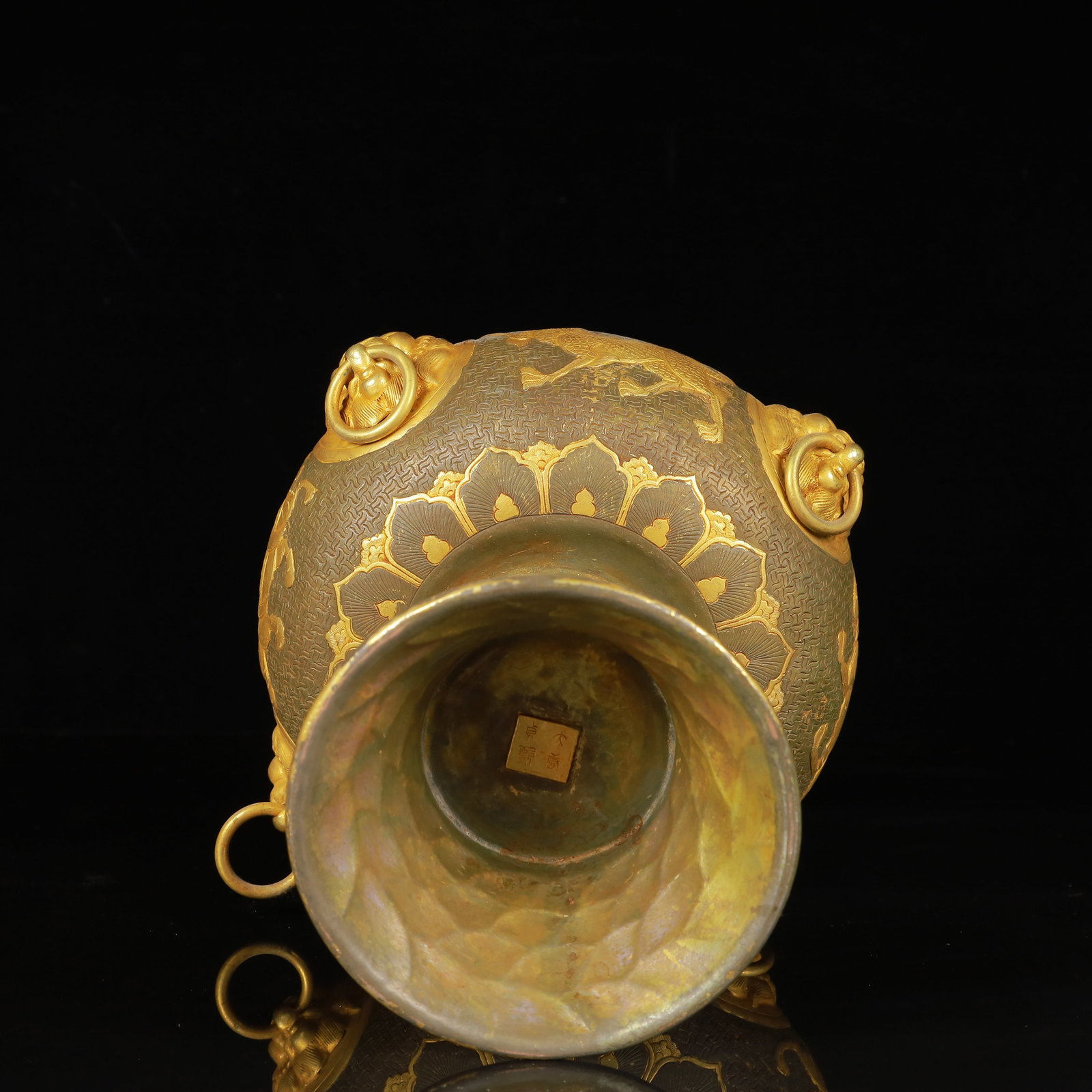 An Exquisite Gilt Silver Auspicious Beast Pattern Beast-Ears Jar - 15