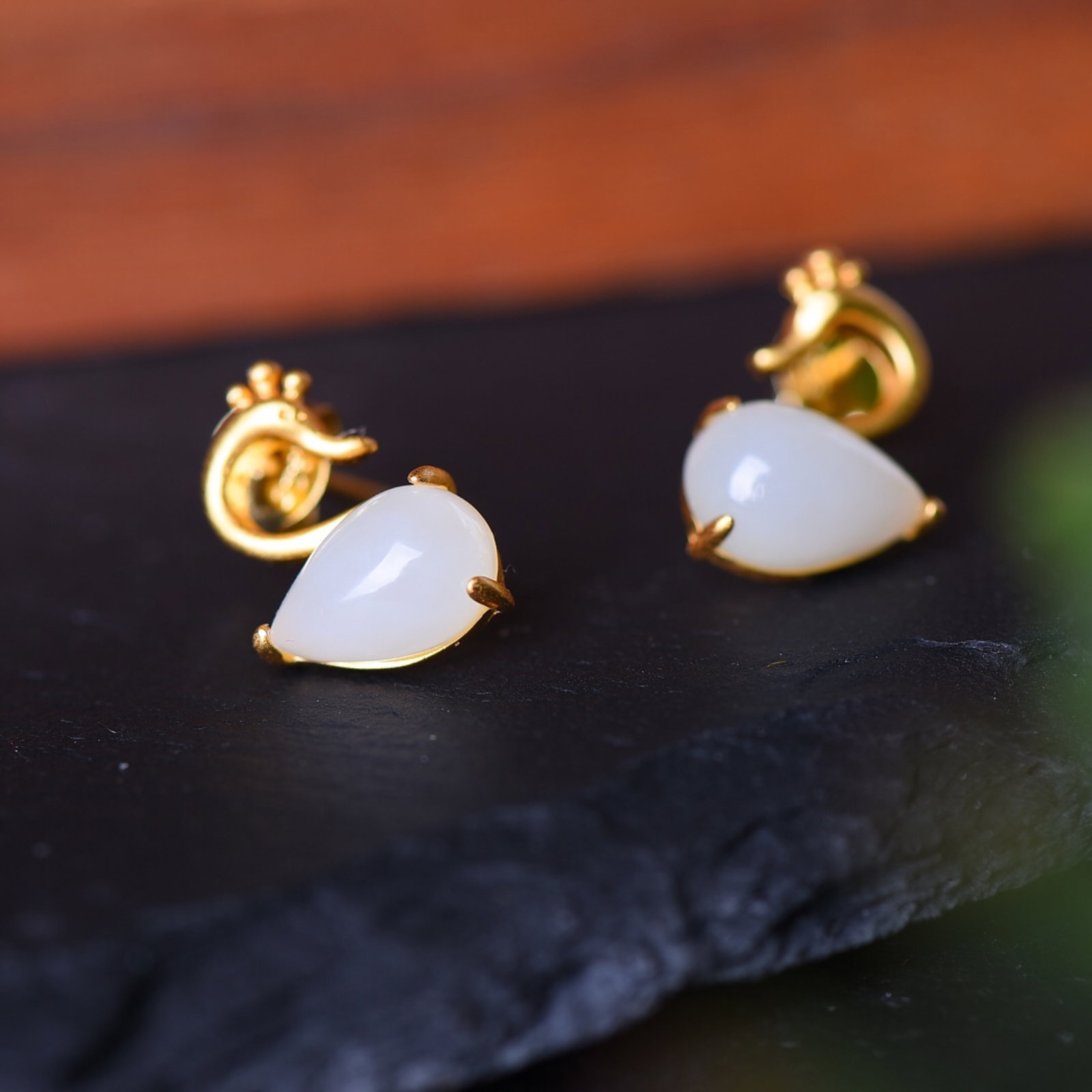A Pair of Exquisite Sterling Silver-Gold Plated Inlaid White Jade Earrings - 2