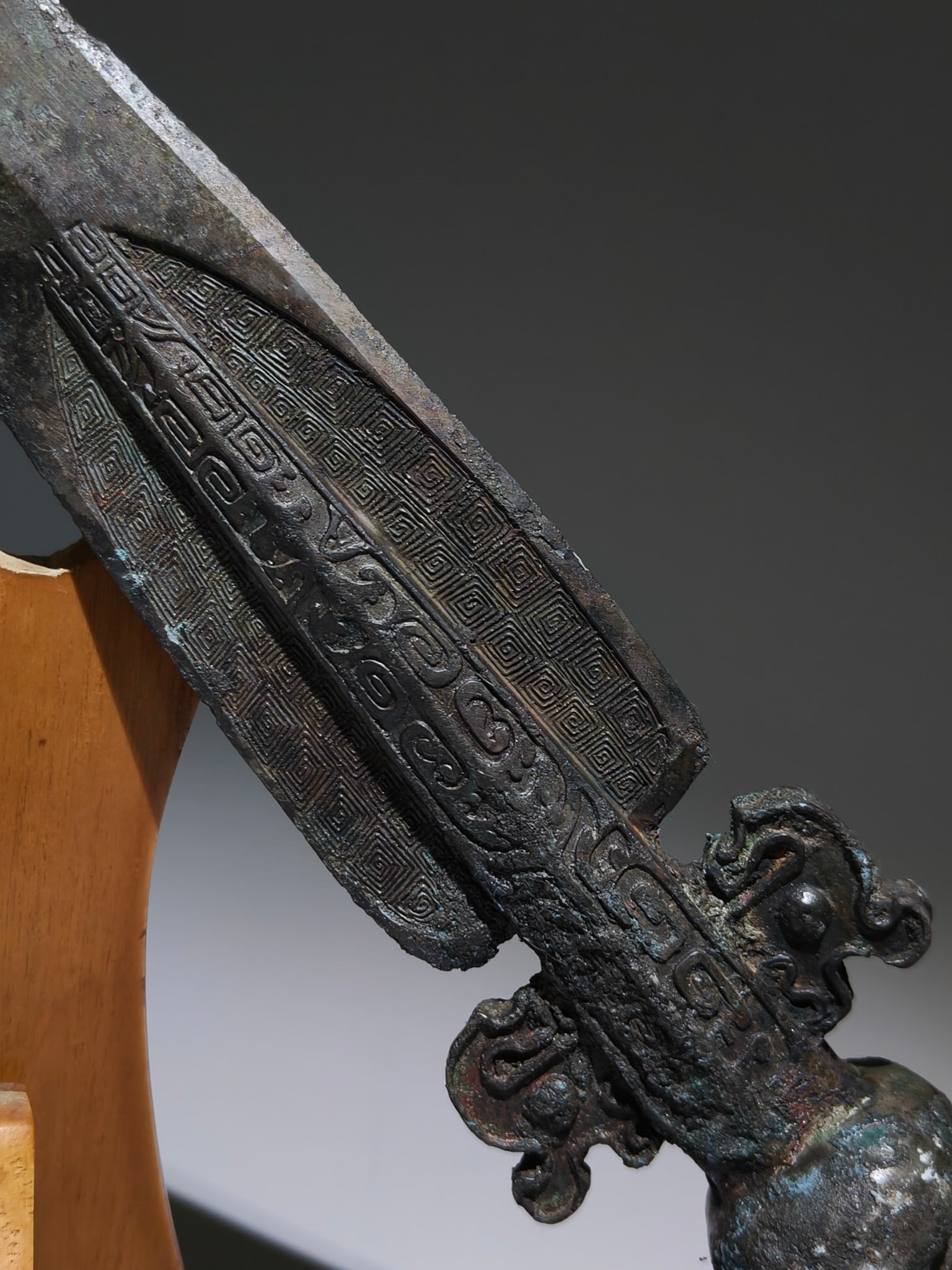 An Archaic Bronze Thunder and Cloud Pattern Sword - 3