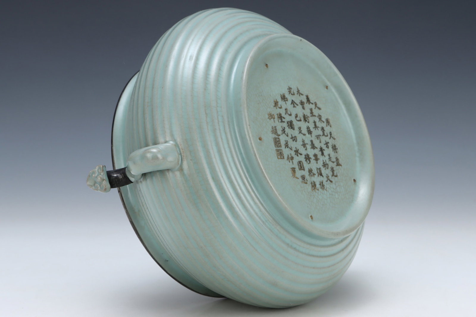 An Exquisite Ru yao Sky Blue Glazed Cover with Silver Ruyi-Ears Censer,with an Imperial Poem by E... - 7