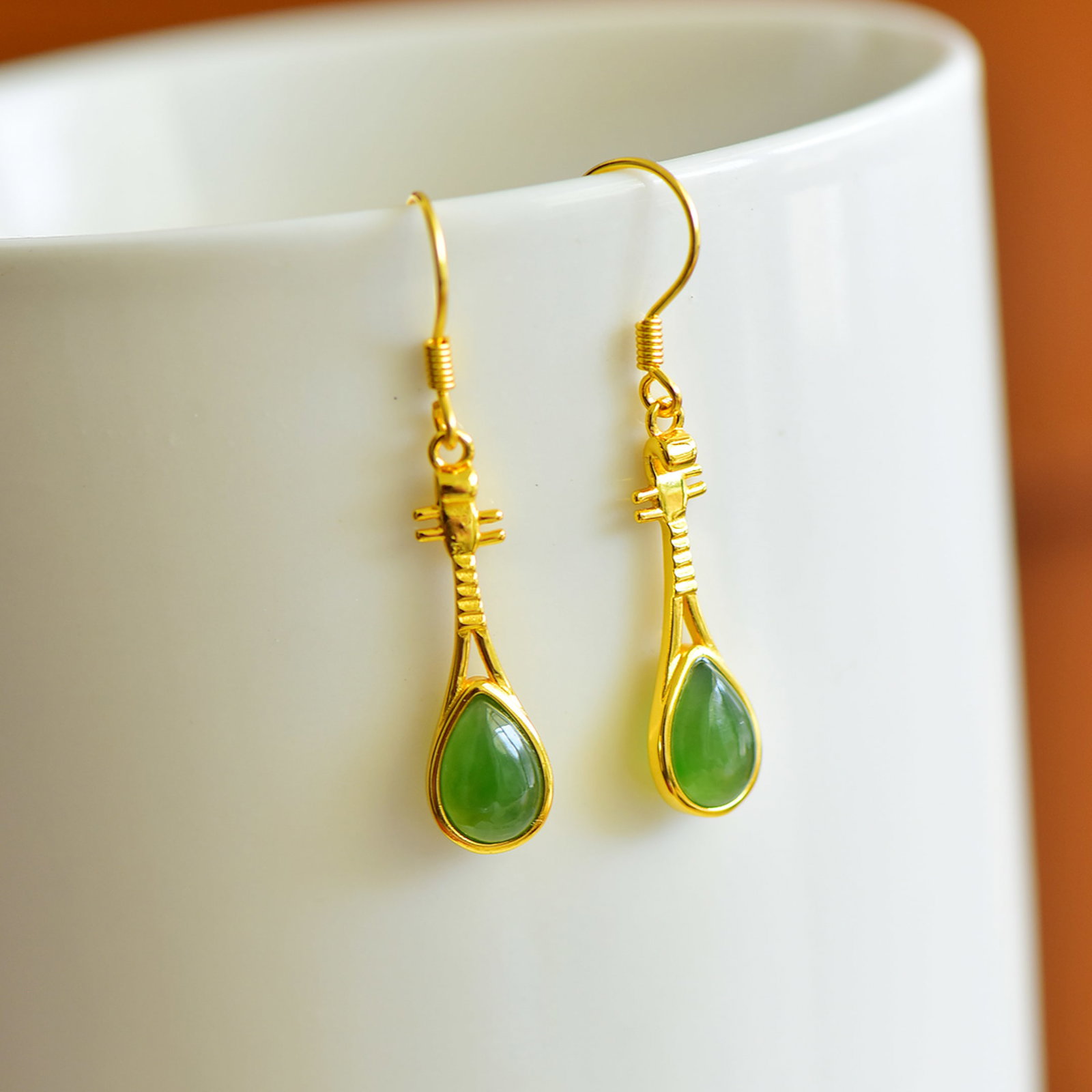 A Pair of Exquisite Sterling Silver-Gold Plated Inlaid Jasper Earrings - 5