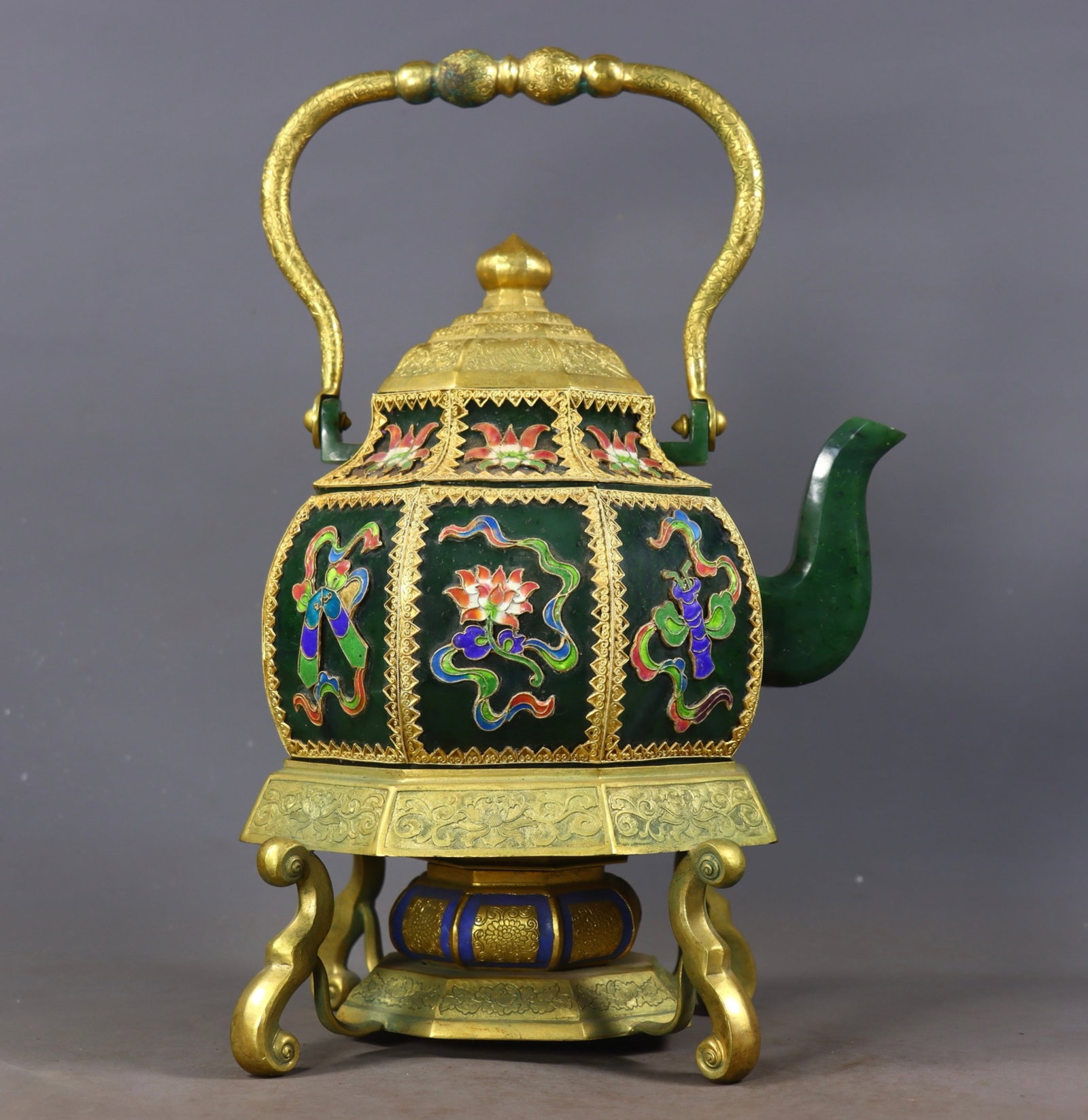 A Rare Jasper Cover with Gold Eight Treasures Pattern Ewer,With Base - 2