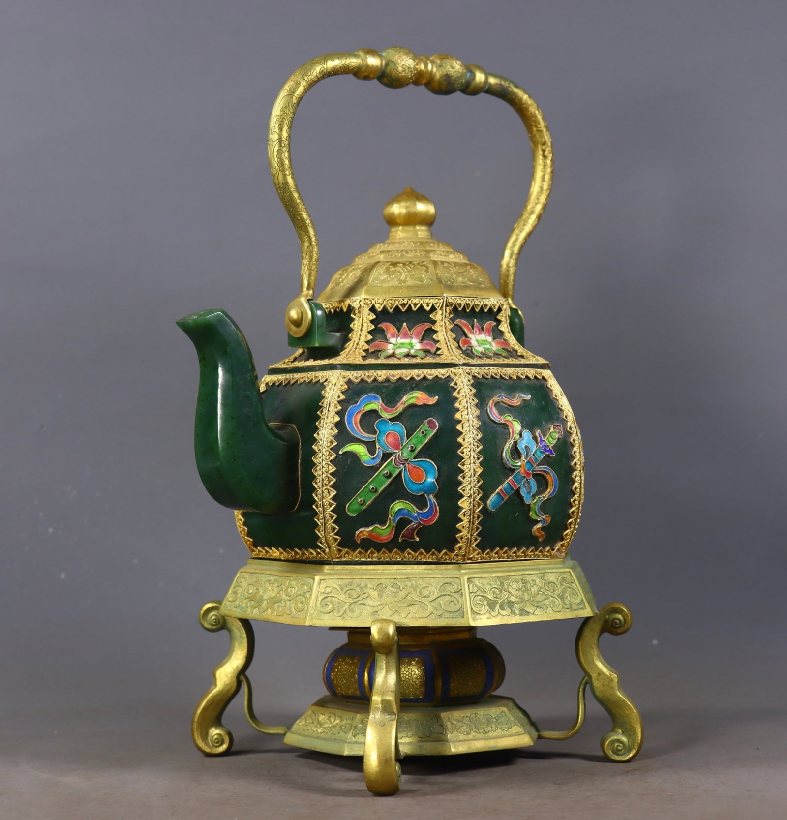 A Rare Jasper Cover with Gold Eight Treasures Pattern Ewer,With Base - 3