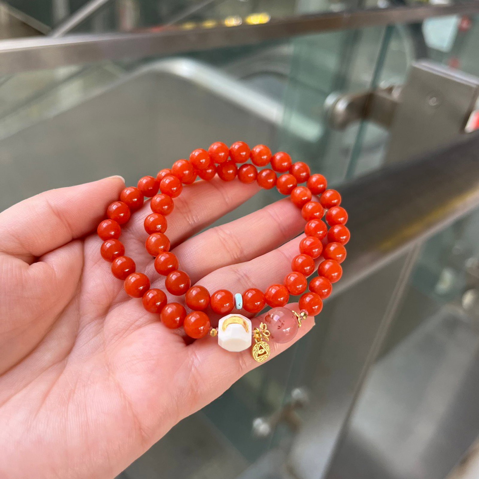 An Exquisite Agate Bracelets - 6