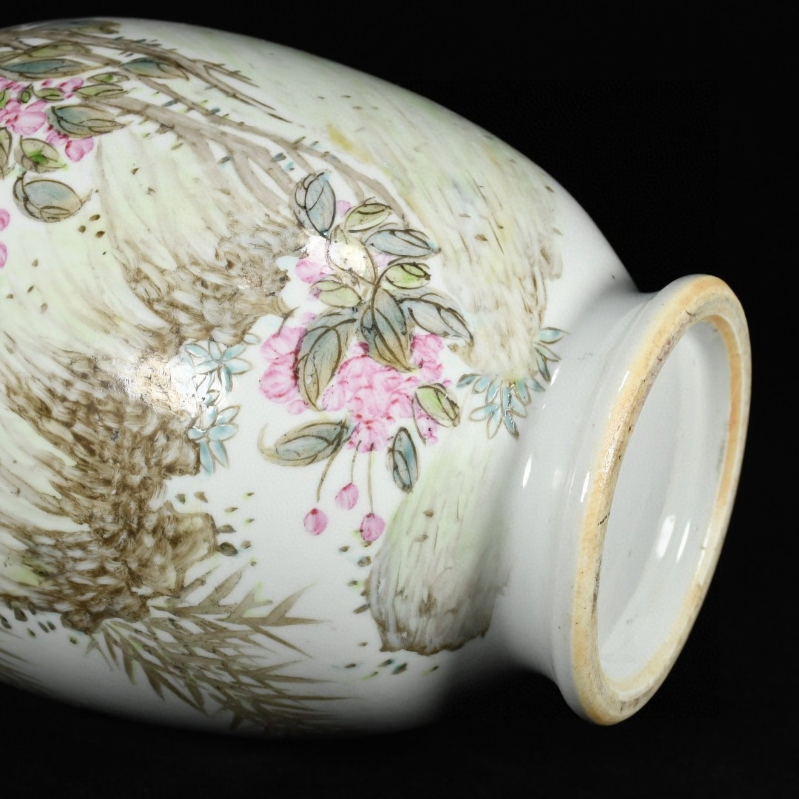 A Rare Light Crimson Color Flower and Bird Pattern Dragon-Ears Vase,With Poem - 8
