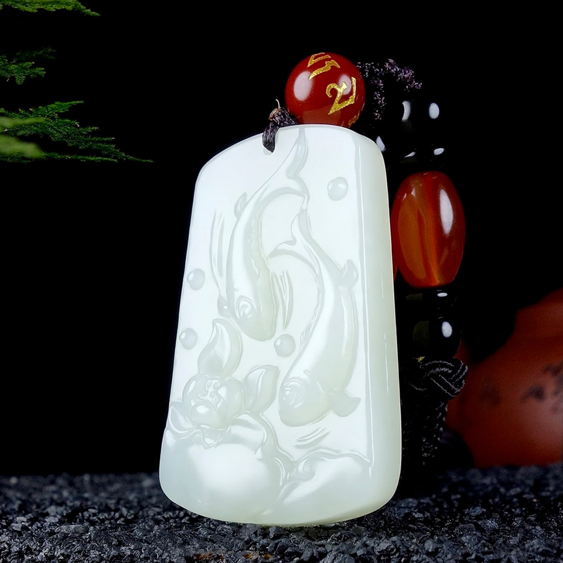 An Exquisite White Jade Fish Pattern Pendant - 2