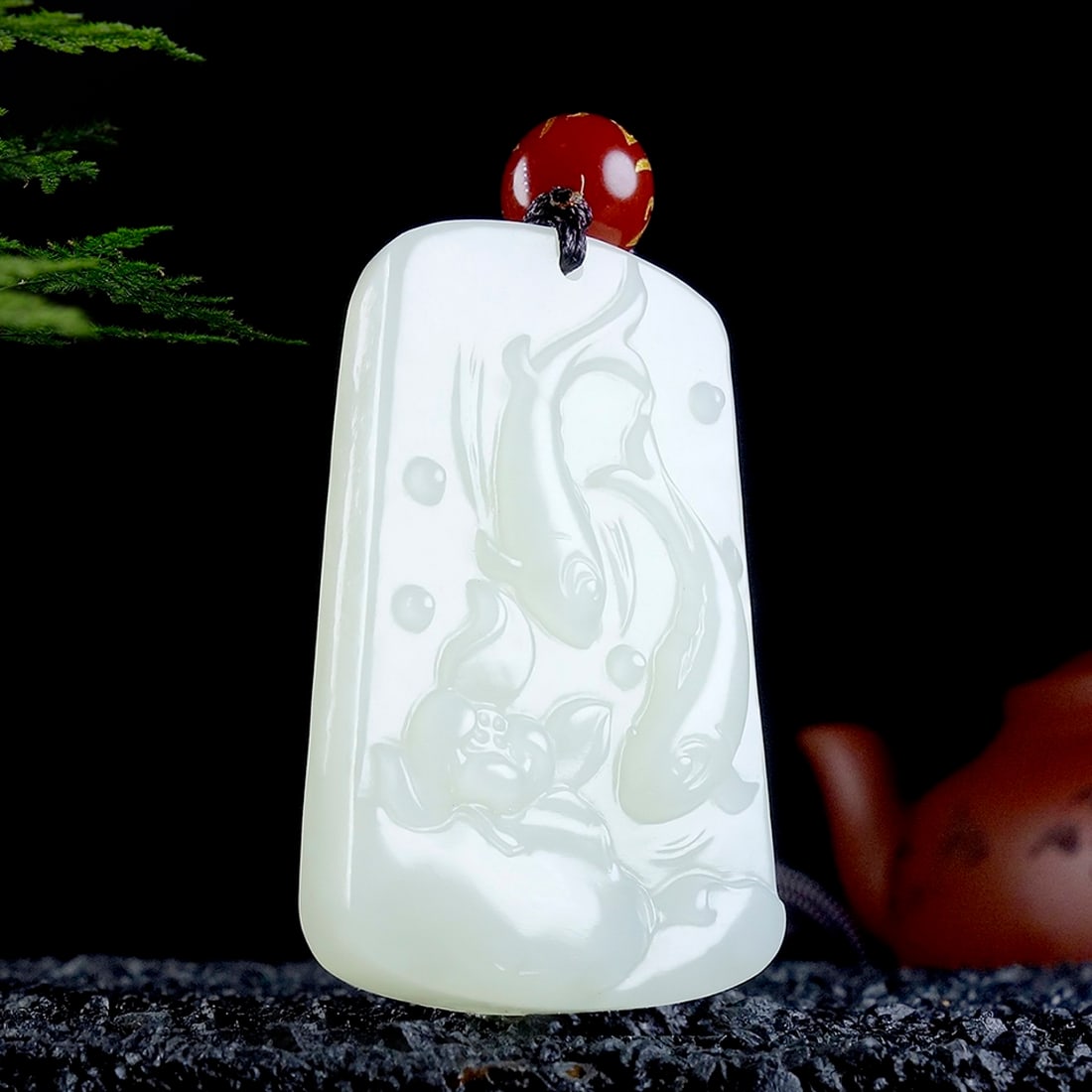 An Exquisite White Jade Fish Pattern Pendant - 3