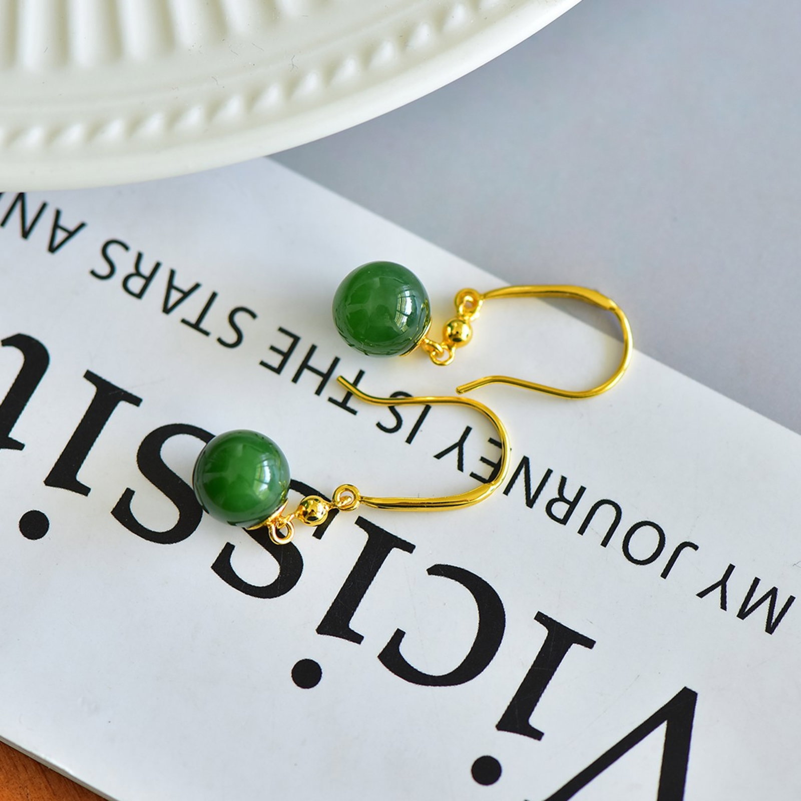 A Pair of Exquisite Sterling Silver-Gold Plated Inlaid Jasper Earrings - 5