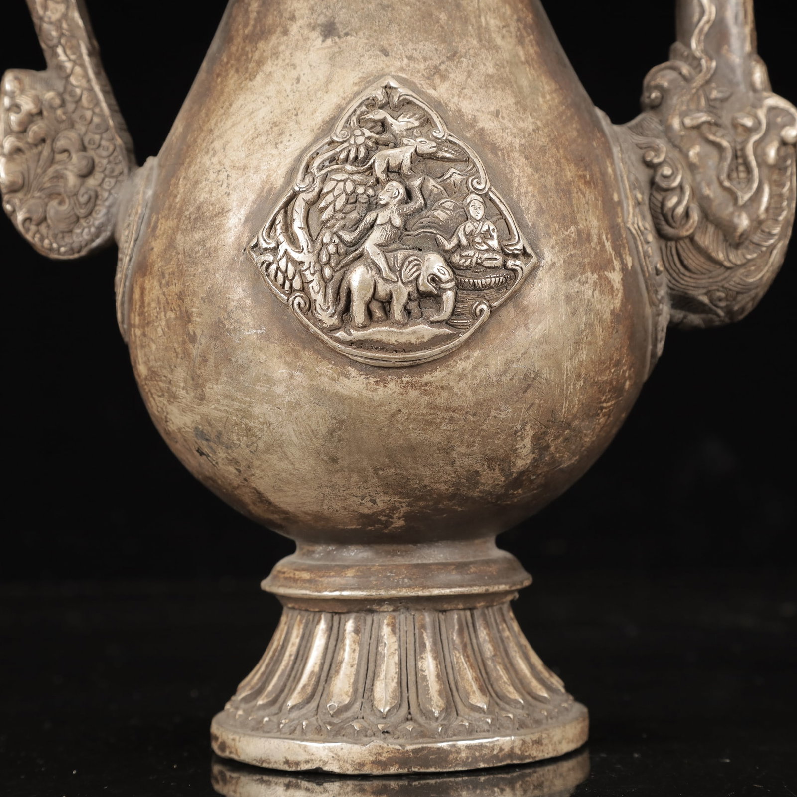 A Rare Silver-Plated Bronze Figure and Dragon Pattern Ewer - 4