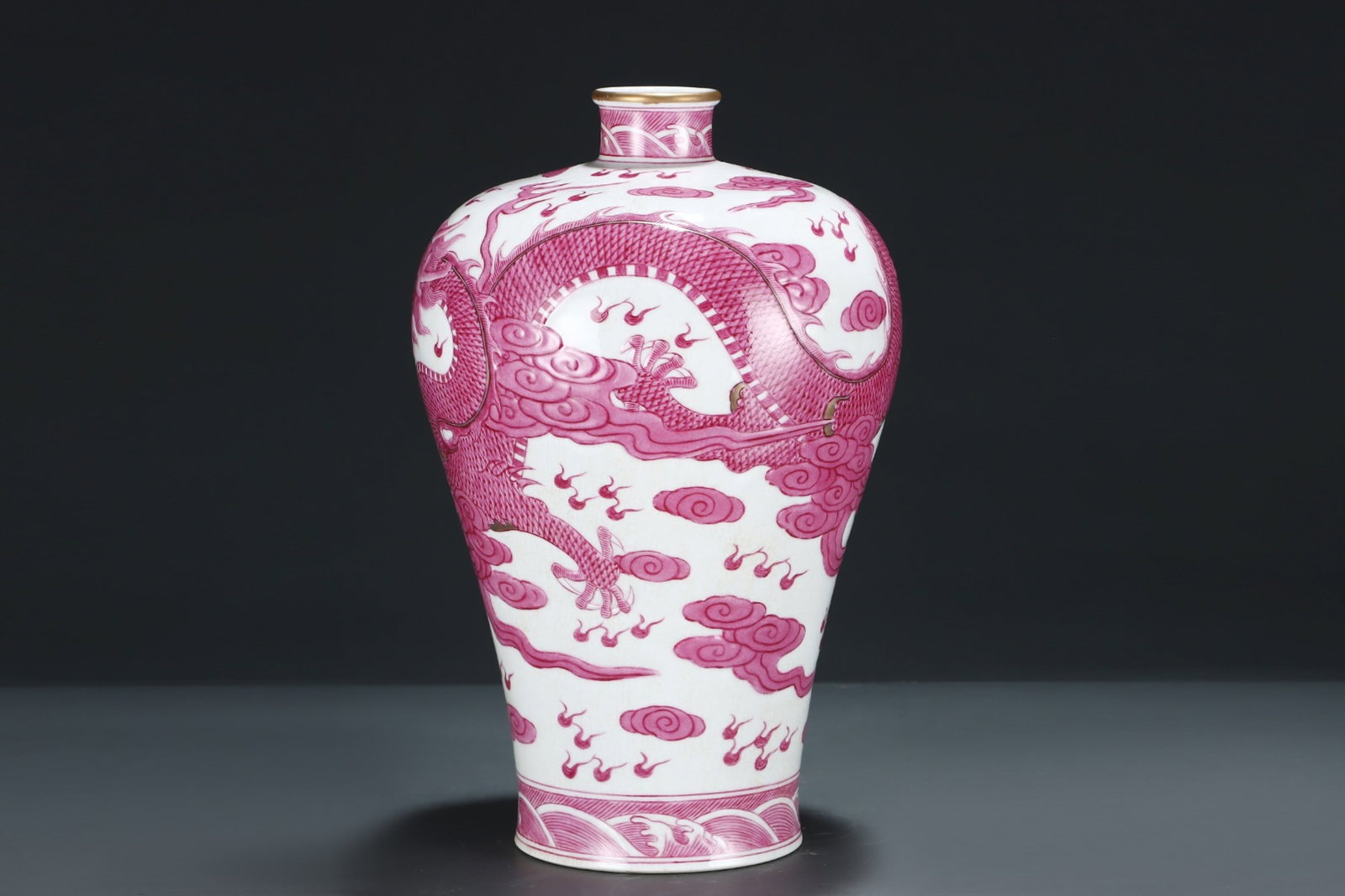 A Huge Ruby Red-Glazed Painted Gold Auspicious Cloud and Dragon Pattern Vase,With Vertical Scroll... - 3