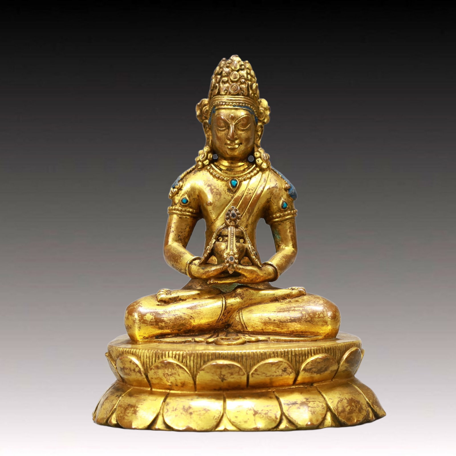 A Solemn Gilt Bronze Statue of Amitayus,Inlaid Turquoise: Estimated Value:9600-19200 A Solemn Gilt Bronze Statue of Amitayus,Inlaid Turquoise,Qing Dynasty, China,Size:4.7inx4.3inx6.1in,Weight:1200g