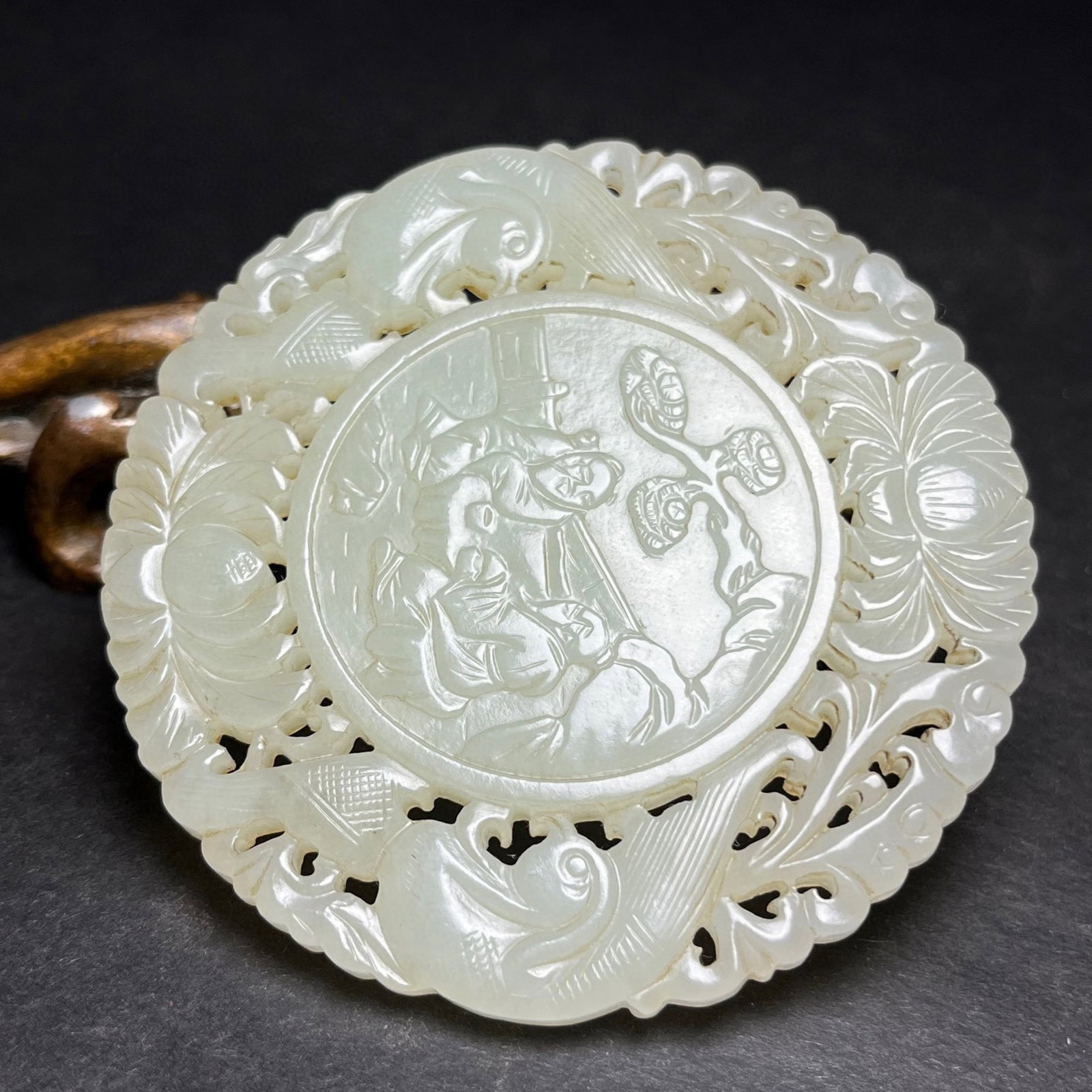 An Exquisite White Jade Hollow Bats Figure Pattern Pendant,With Poem - 2