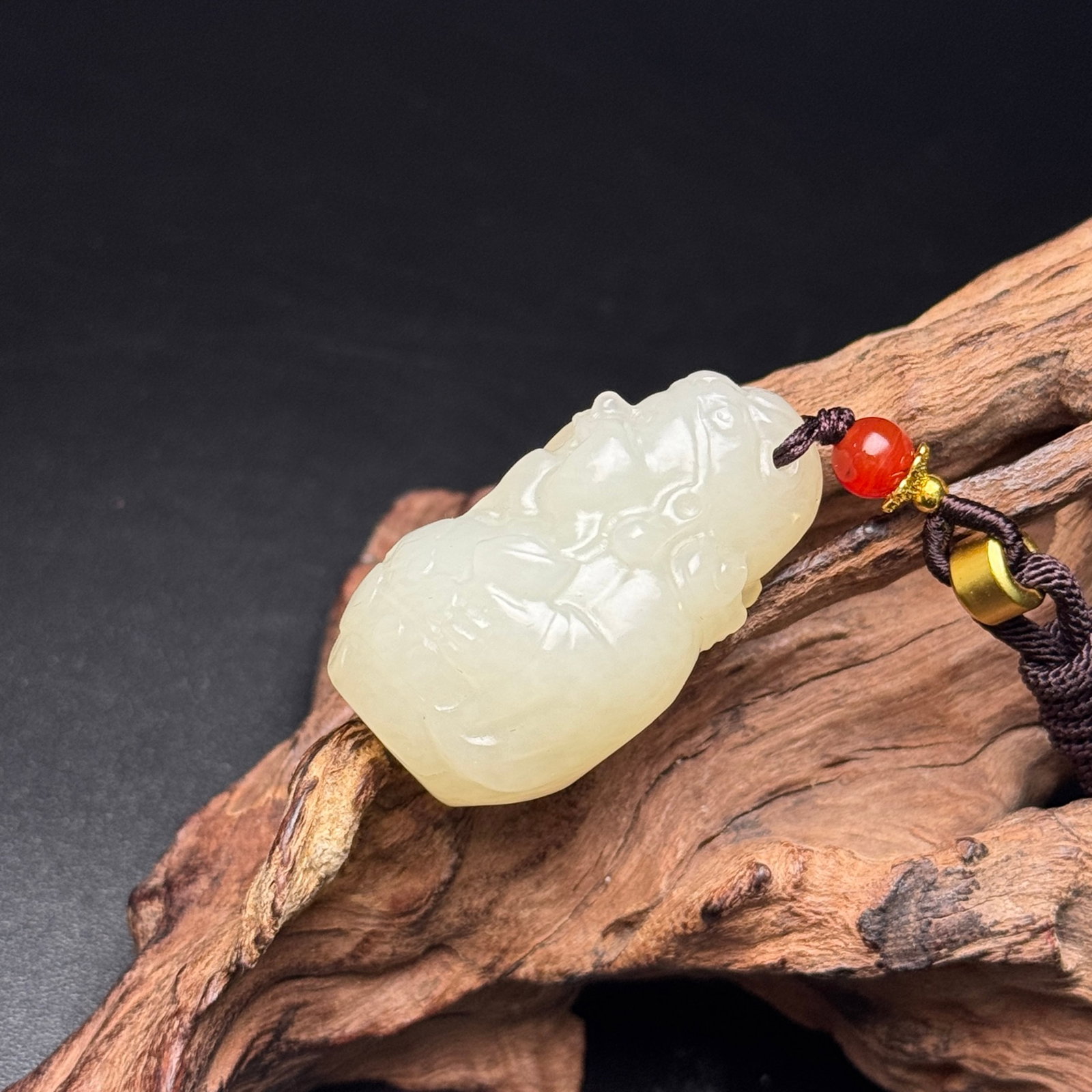 An Exquisite White Jade Statue of Mammon Pendant - 5