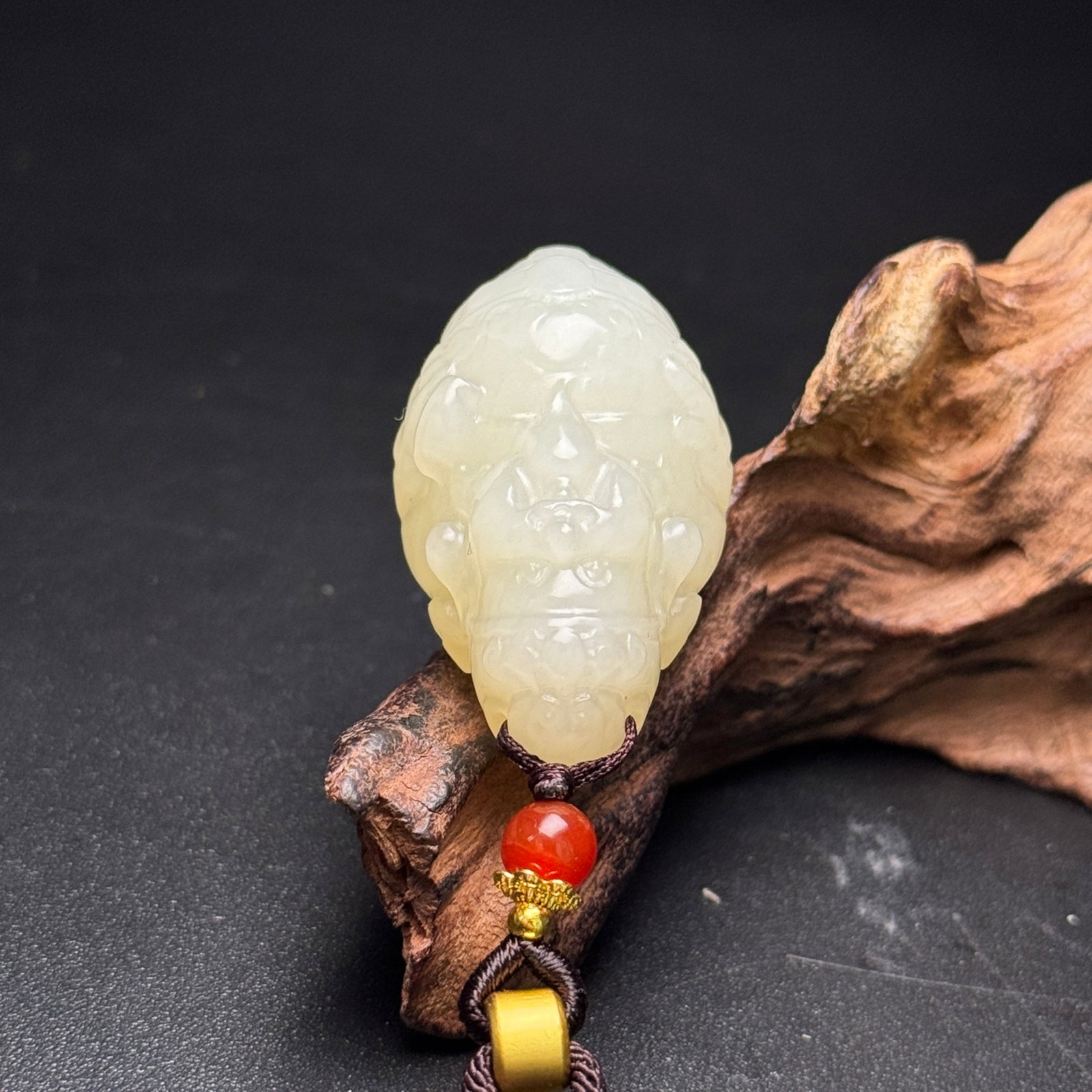 An Exquisite White Jade Statue of Mammon Pendant - 7