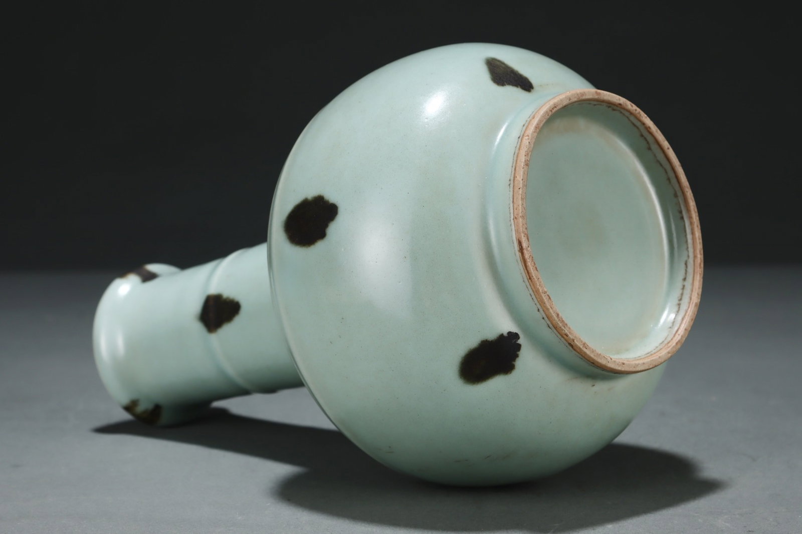 An Exquisite Longquan yao Vase - 7