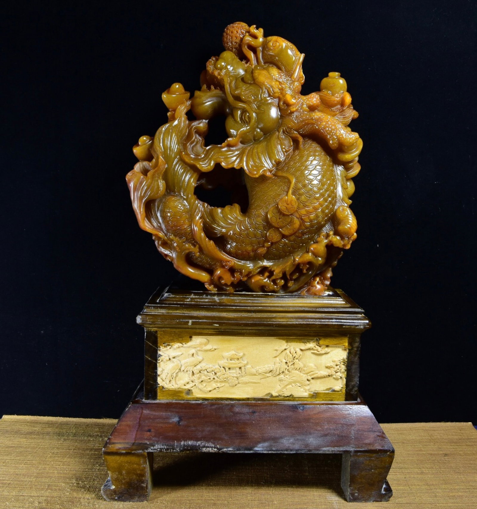 A Huge Tianhuang Stone Fish Dragon Pattern Ornament - 2