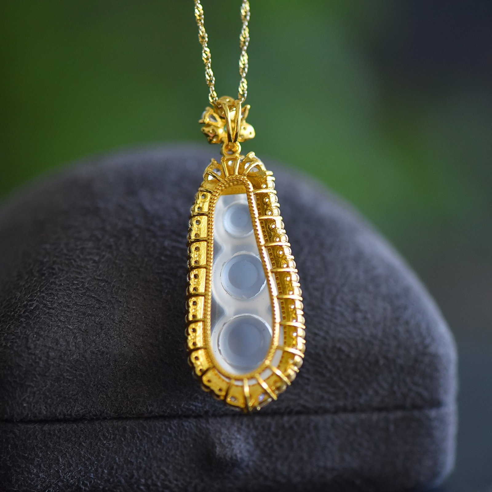 An Exquisite Sterling Silver-Gold Plated Inlaid Agate Pendant,Inlaid Diamond - 5