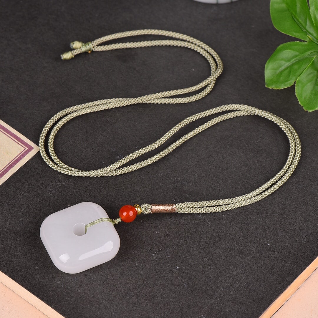 An Exquisite White Jade Pendant - 5