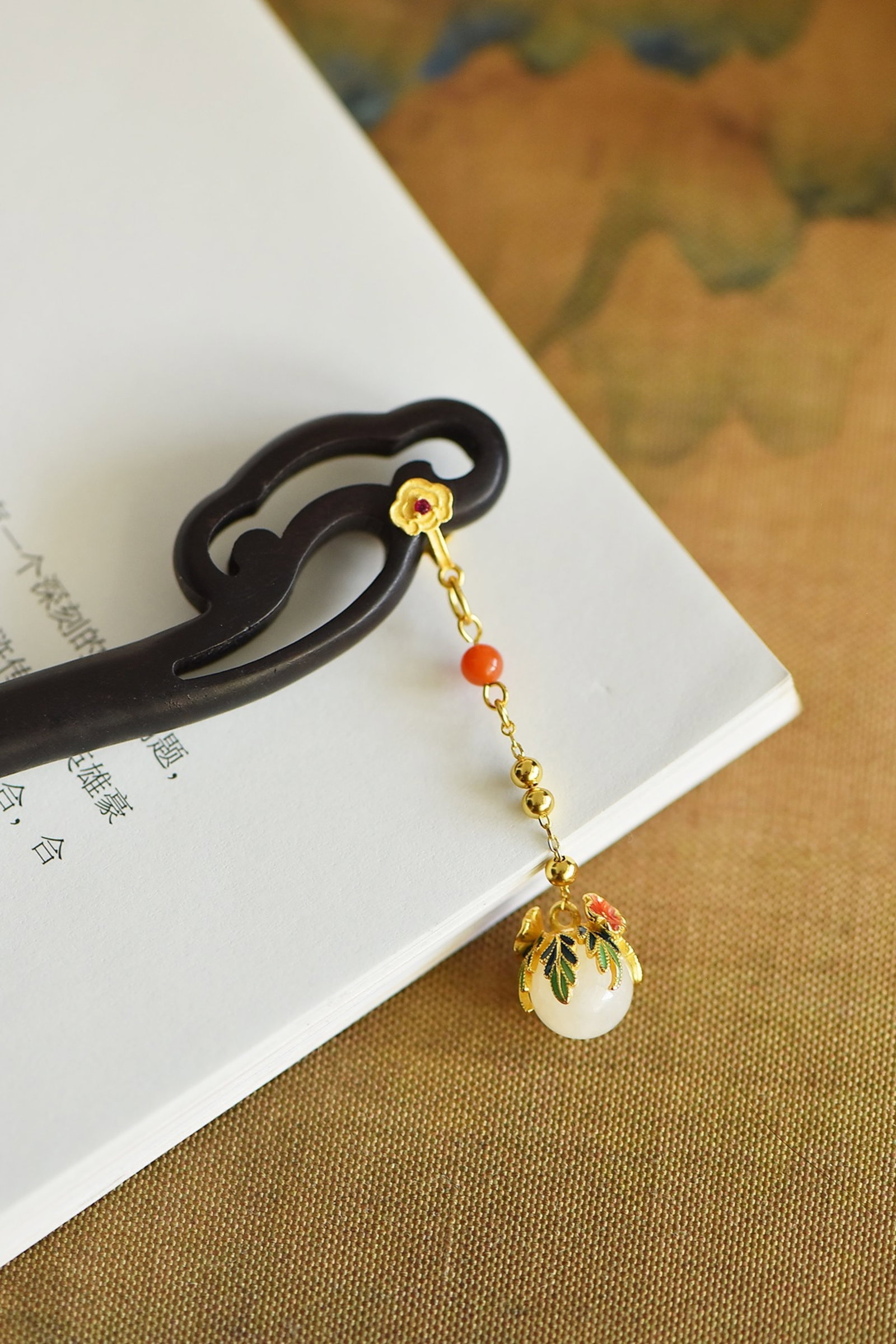 An Exquisite Sterling Silver-Gold Plated Inlaid White Jade Ebony Hairpin - 4