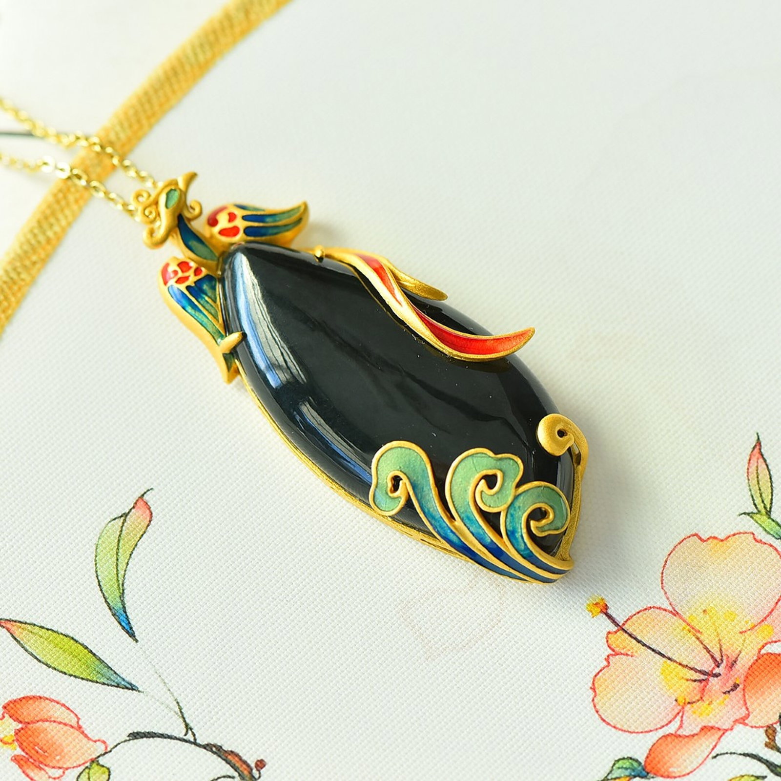 An Exquisite Sterling Silver-Gold Plated Inlaid Black Jade Pendant - 2