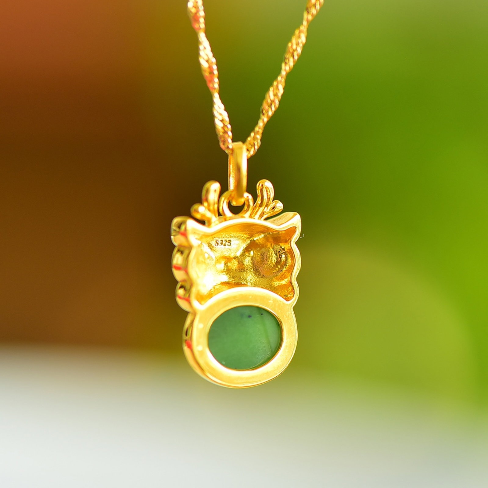 An Exquisite Sterling Silver-Gold Plated Inlaid Jasper Enamel Pendant - 5