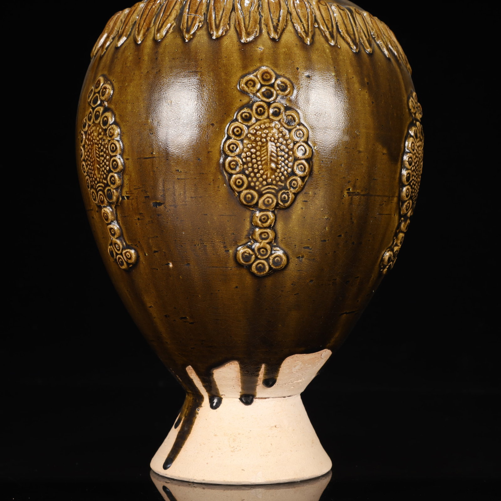 A Rare Tang Tri-Color Glazed Pottery Flower Pattern Vase - 3
