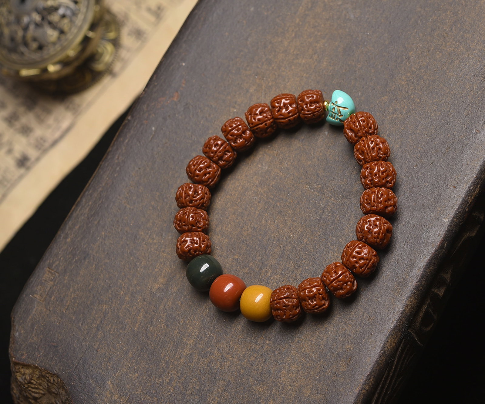 An Exquisite Bodhi Seeds Bracelets: Estimated Value:200-400 An Exquisite Bodhi Seeds Bracelets,Size:12mm,Weight:23.24g 菩提手串
