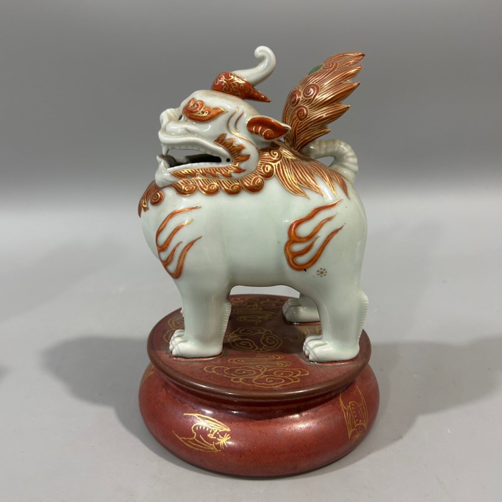 A Pair of Exquisite White Glazed Famille-Rose Painted Gold Kylin Ornaments - 2