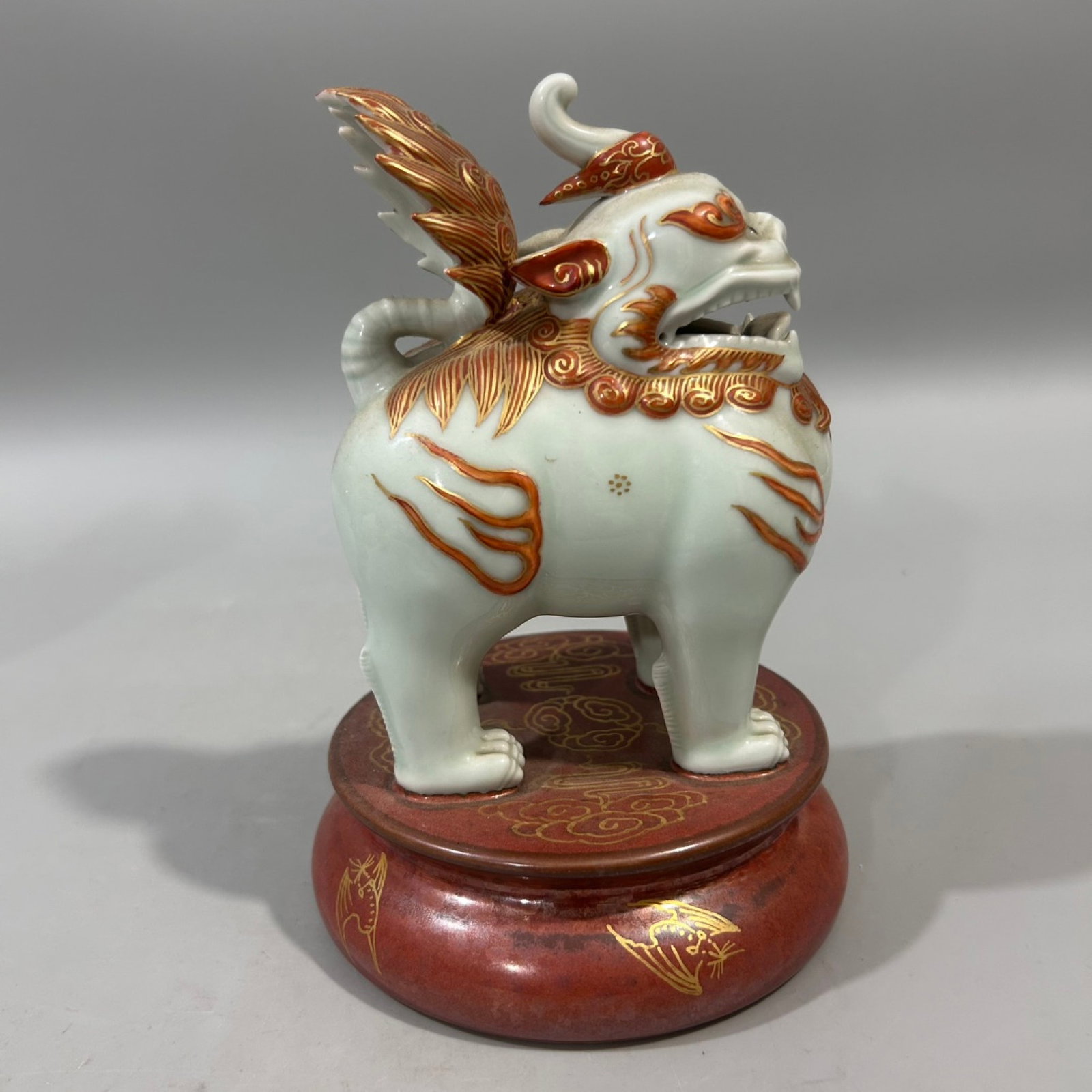 A Pair of Exquisite White Glazed Famille-Rose Painted Gold Kylin Ornaments - 4
