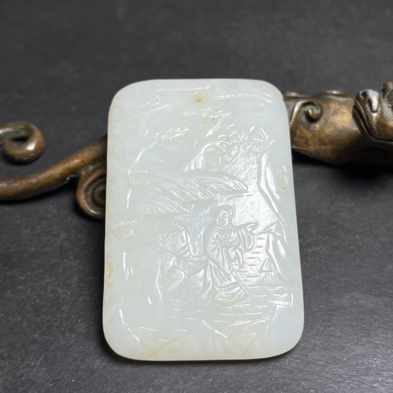 An Exquisite White Jade Landscape and Figure Pattern Pendant,With Poem: Estimated Value:1400-2800 An Exquisite White Jade Landscape and Figure Pattern Pendant,With Poem,Qing Dynasty,China,Size:40mmx10mmx62mm,Weight:59g