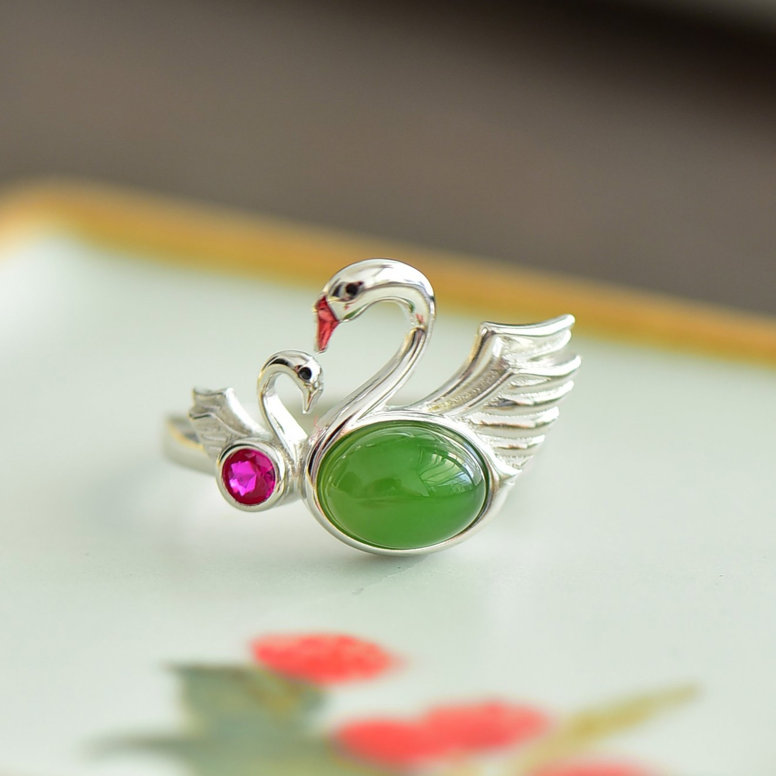 An Exquisite Sterling Silver-Gold Plated Inlaid Jasper Ring - 4